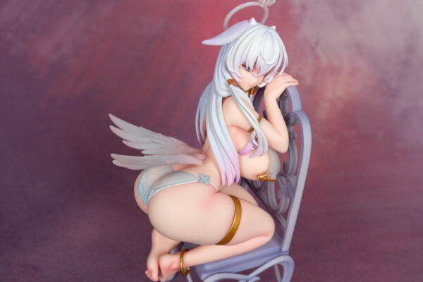Pure White Angel-chan